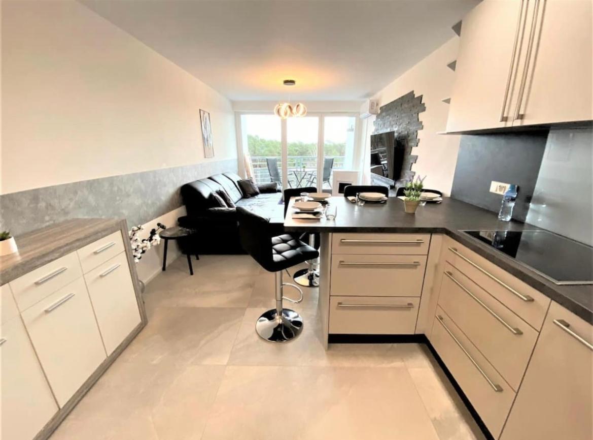 Porta Mare - Dziwnowek - Ferienappartment An Der Polnischen Ostsee Esterno foto